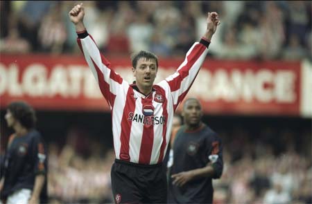 Matt Le Tissier jugando con el Southampton