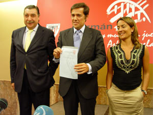 Fernando GarcÃa Macua durante una rueda de prensa